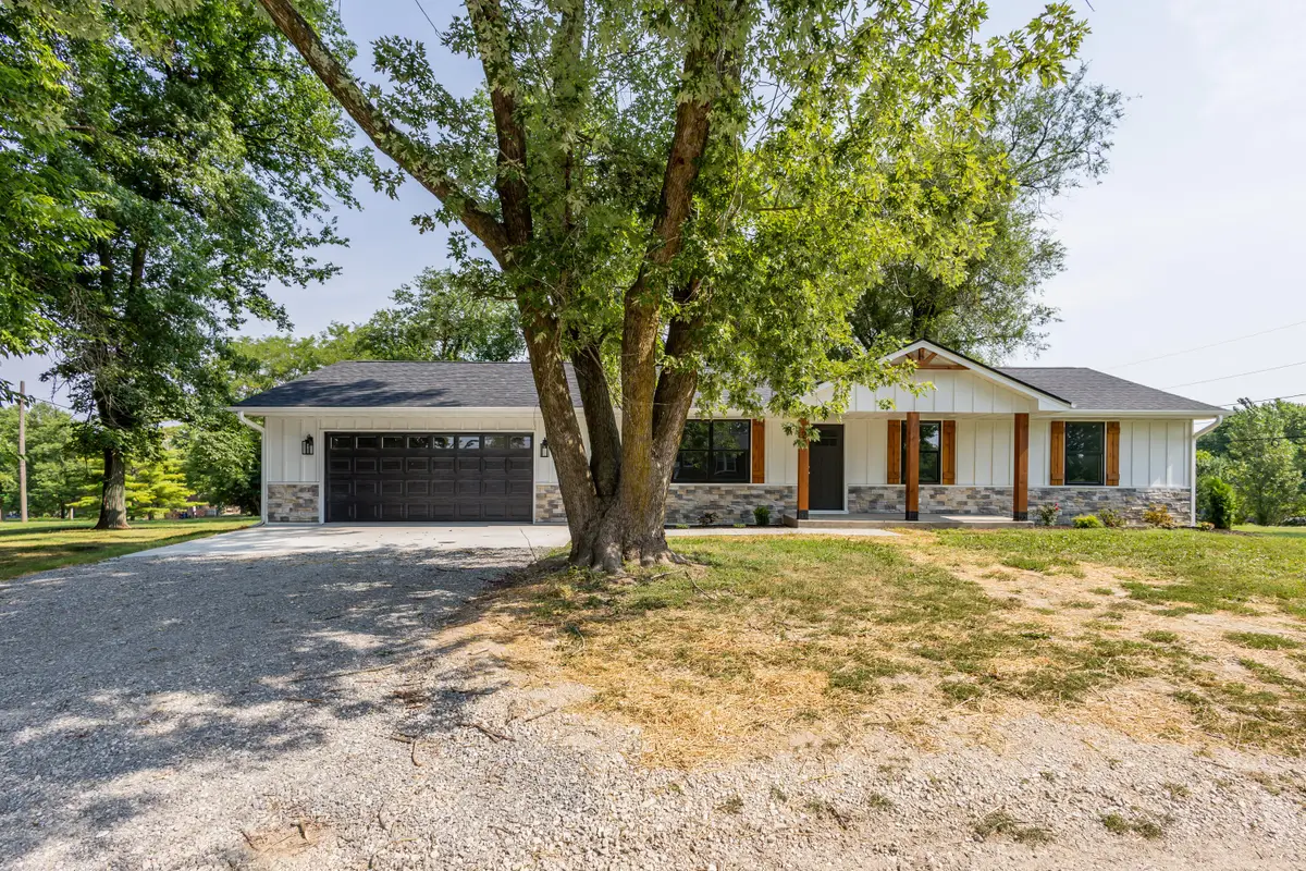 25 E Poplar Hill Dr, Columbia, MO 65203 - #1