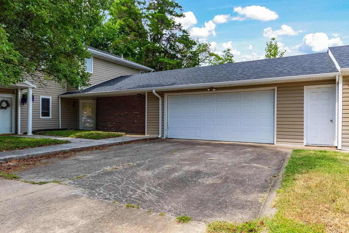 4010 W Broadway Unit H, Columbia, MO 65203 - #1