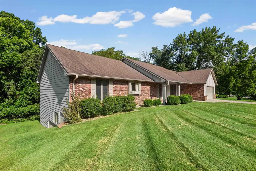 3213 Wooddale Ln, Columbia, MO 65203 - #2