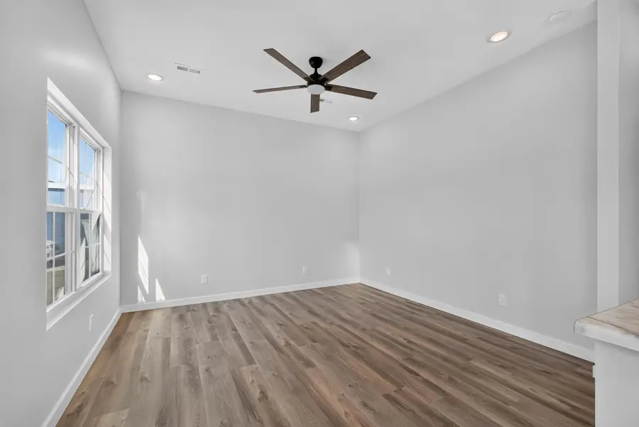 1315 W Liberty St, Mexico, MO 65265 - #3