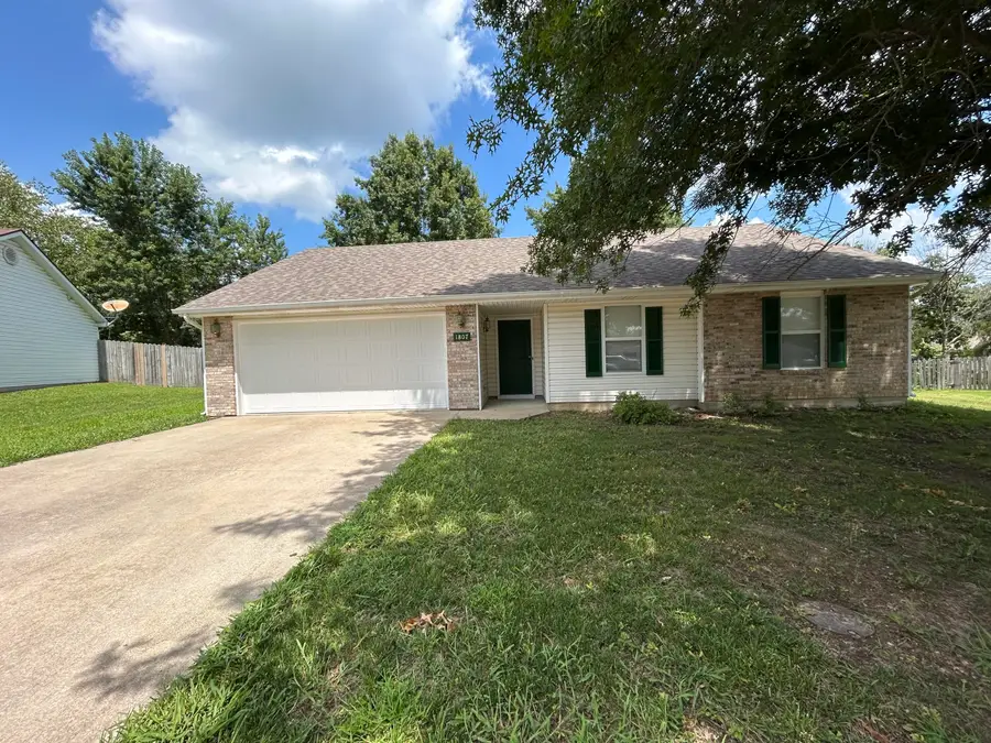 1807 N Charleston Cir, Columbia, MO 65202 - #3