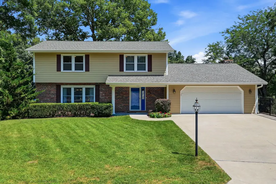 705 Holly Glen Ct, Columbia, MO 65203 - #2