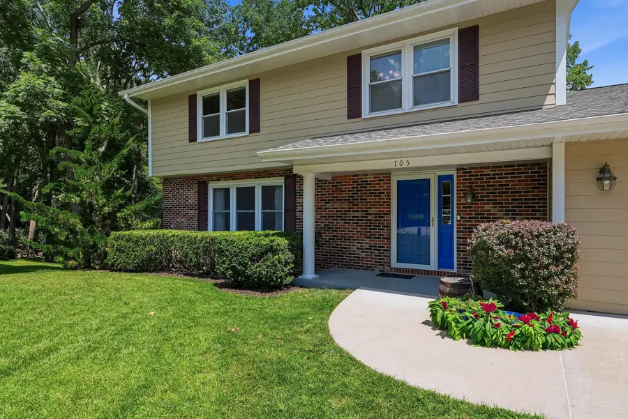705 Holly Glen Ct, Columbia, MO 65203 - #3