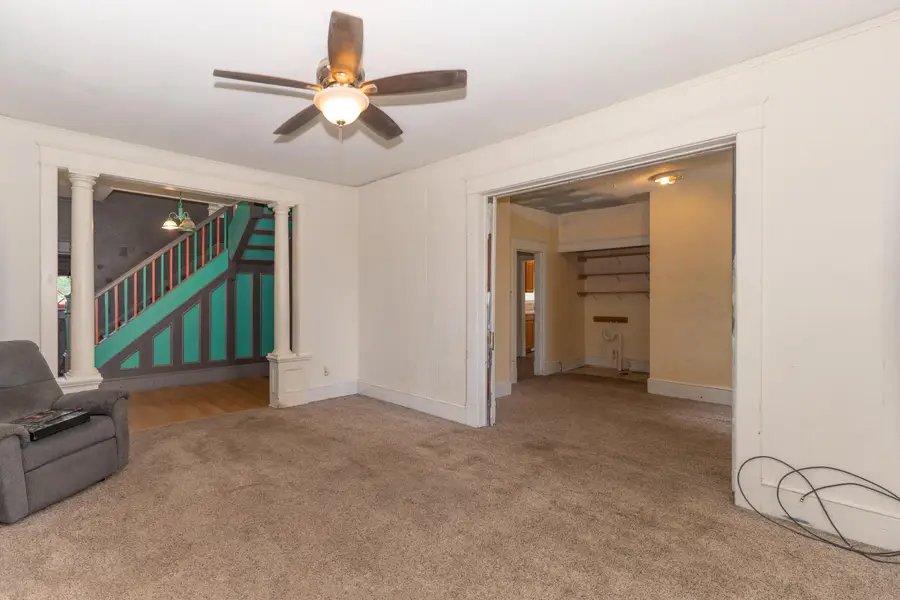 334 E Rollins St, Moberly, MO 65270 - #2
