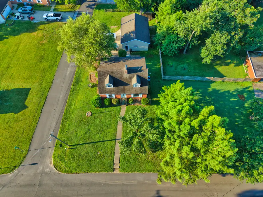 1000 W Burkhart St, Moberly, MO 65270 - #2