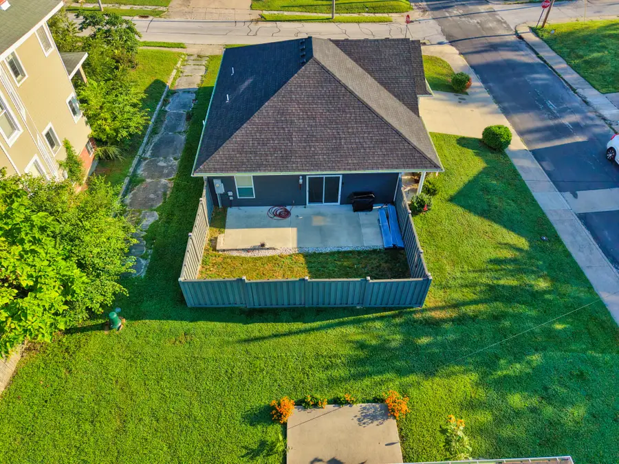 403 Epperson, Moberly, MO 65270 - #2