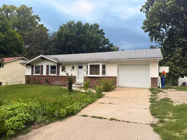 7 E Alhambra Dr, COLUMBIA, MO 65203
