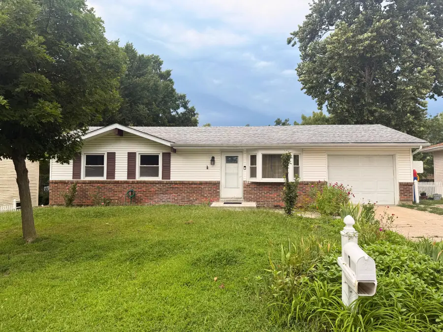7 E Alhambra Dr, Columbia, MO 65203 - #2