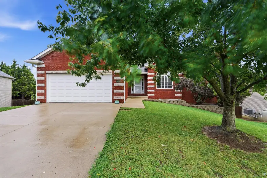 1400 Carolina Dr, Columbia, MO 65202 - #2