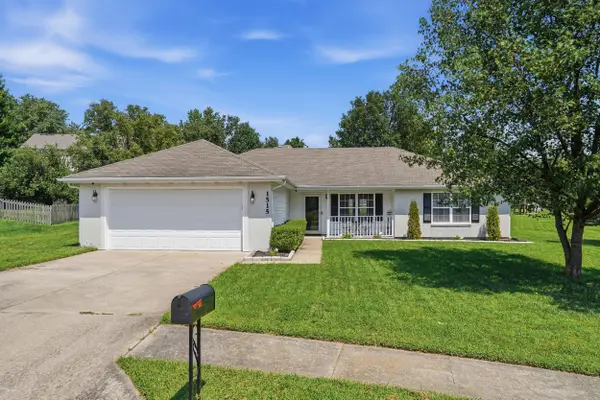 1515 Thoroughbred Cir, COLUMBIA, MO 65202