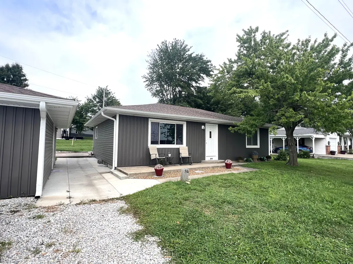 516 Roe St, Pilot Grove, MO 65276 - #1