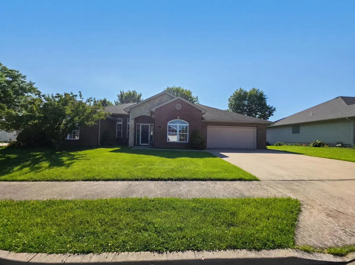 14325 Concert Ave, Hallsville, MO 65255 - #1