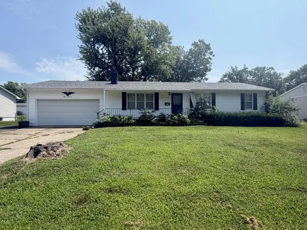 1514 Arcadia St, MEXICO, MO 65265