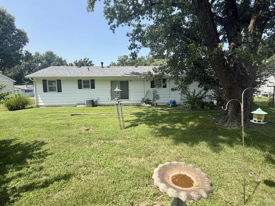 1514 Arcadia St, Mexico, MO 65265 - #2