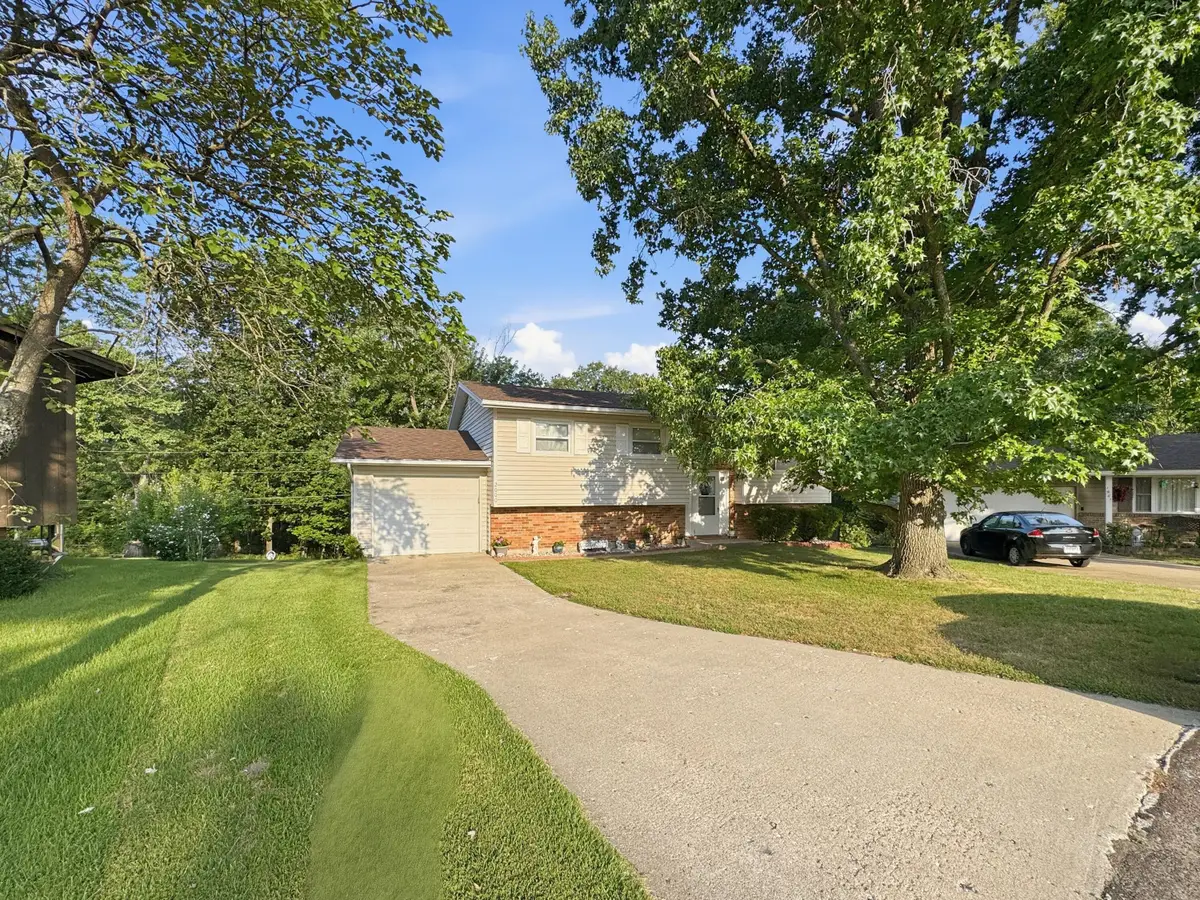 2000 W Westway, Columbia, MO 65203 - #1