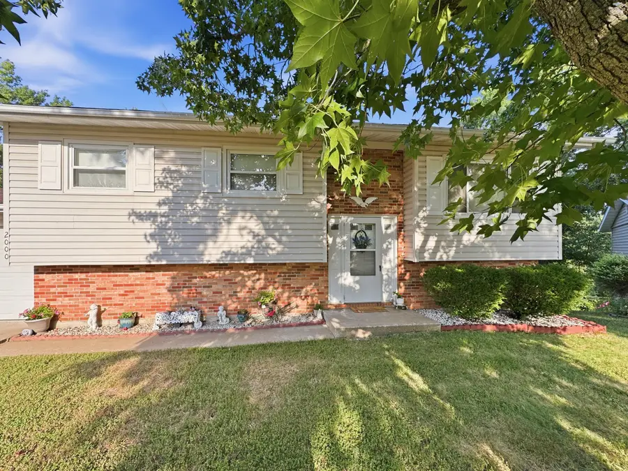 2000 W Westway, Columbia, MO 65203 - #2