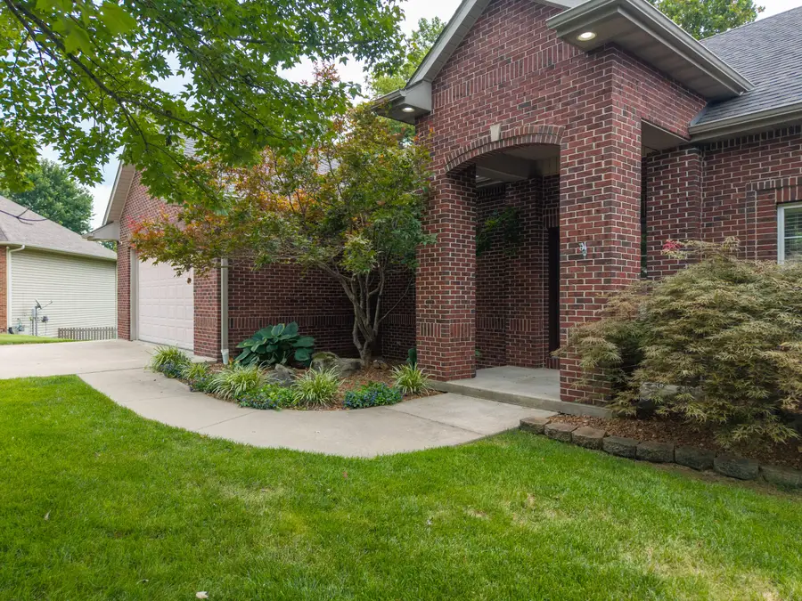 4815 Norfolk Ct, Columbia, MO 65203 - #3