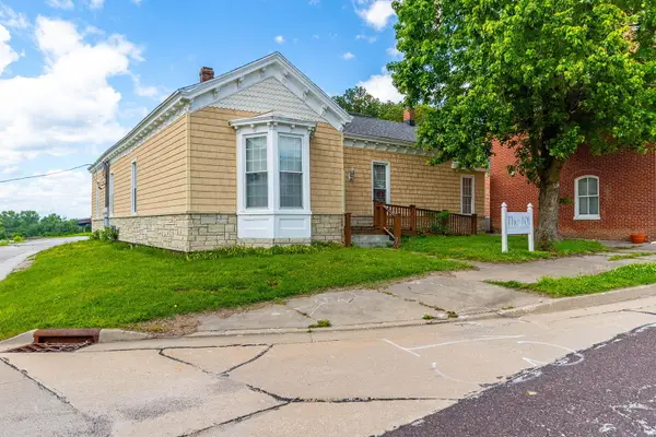 401 High St, BOONVILLE, MO 65233