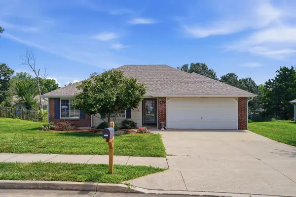 1811 N Charleston Cir, COLUMBIA, MO 65202