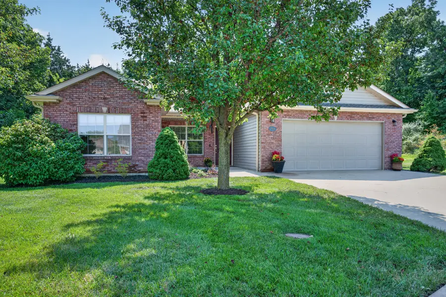 2918 Woods Crossing Dr, Columbia, MO 65202 - #2