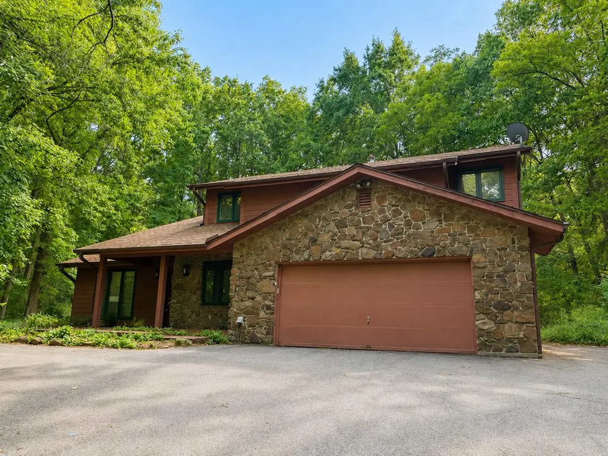 7431 Cave Creek Rd, Columbia, MO 65203 - #1