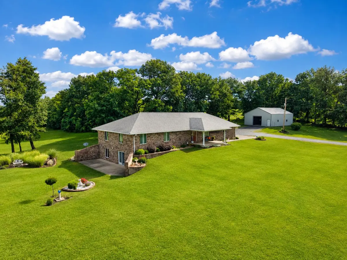 5499 Highway 24, Huntsville, MO 65259 - #1