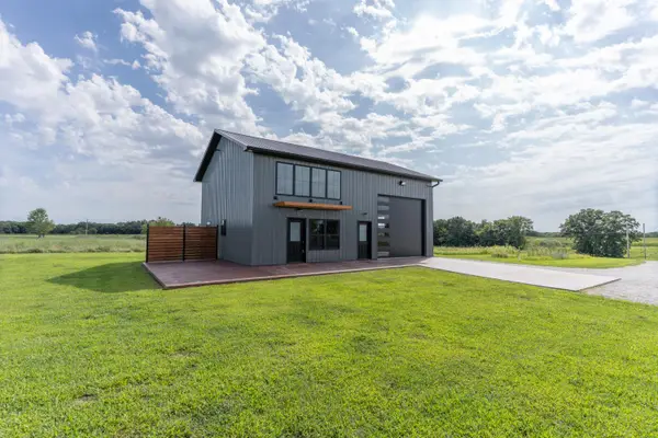 2164 County Road 1390, CAIRO, MO 65239
