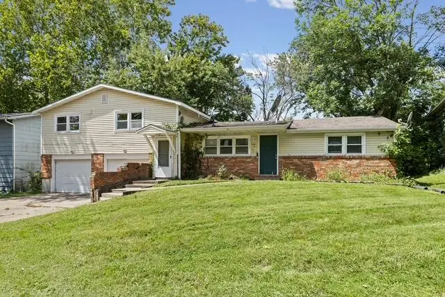 6001 N Teresa Dr #A & B, Columbia, MO 65202 - #1