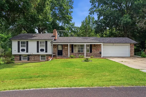 3304 Mexico Gravel Rd, COLUMBIA, MO 65202