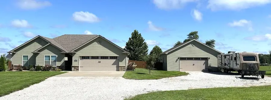 2675 E Highway Cc, Sturgeon, MO 65284 - #2