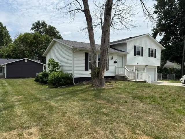 1526 N Jefferson St, Mexico, MO 65265 - #2