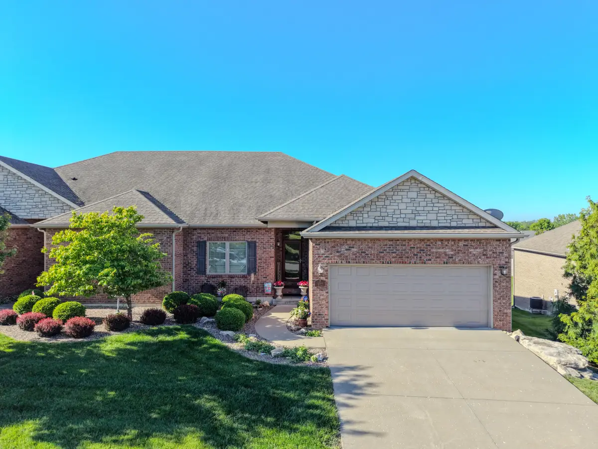 3914 Ivanhoe Blvd, Columbia, MO 65203 - #1