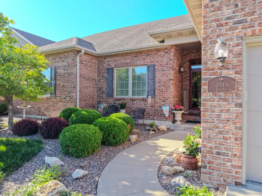 3914 Ivanhoe Blvd, Columbia, MO 65203 - #2