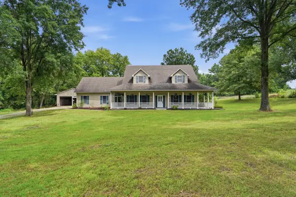 8491 E Mt. Zion Church Rd, HALLSVILLE, MO 65255