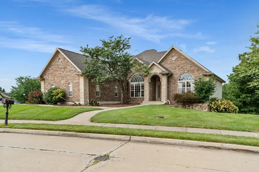 1913 Surrey Ct, Columbia, MO 65203 - #2