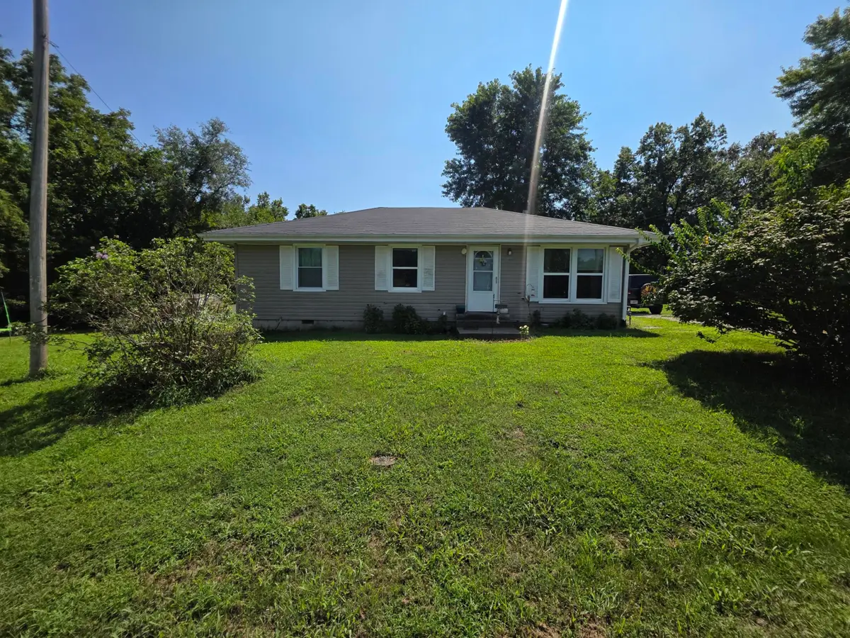 103 Silvey St, Fayette, MO 65248 - #1
