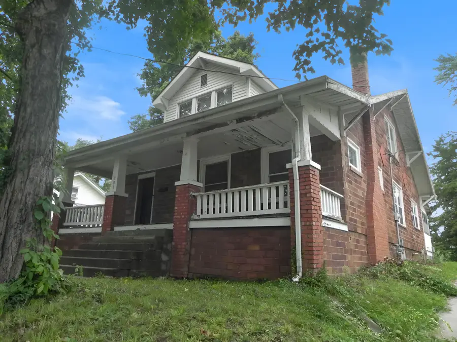901 W Davis St, Fayette, MO 65248 - #2