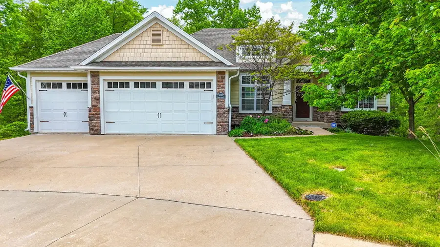 5008 Brookthorn Ct, Columbia, MO 65203 - #2