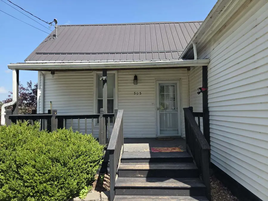 505 E Main St, Perry, MO 63462 - #2