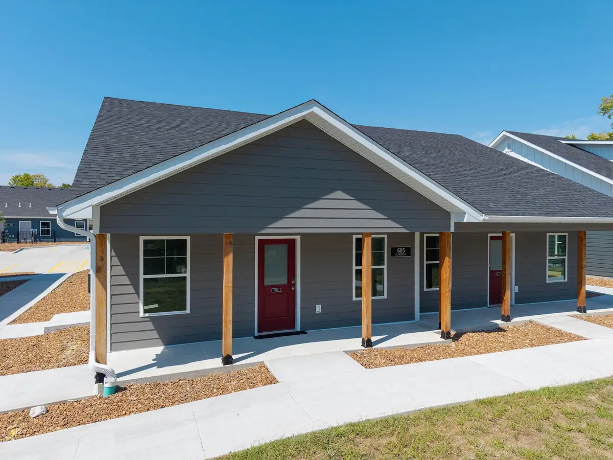 605 N 4th St #100, Columbia, MO 65201 - #1