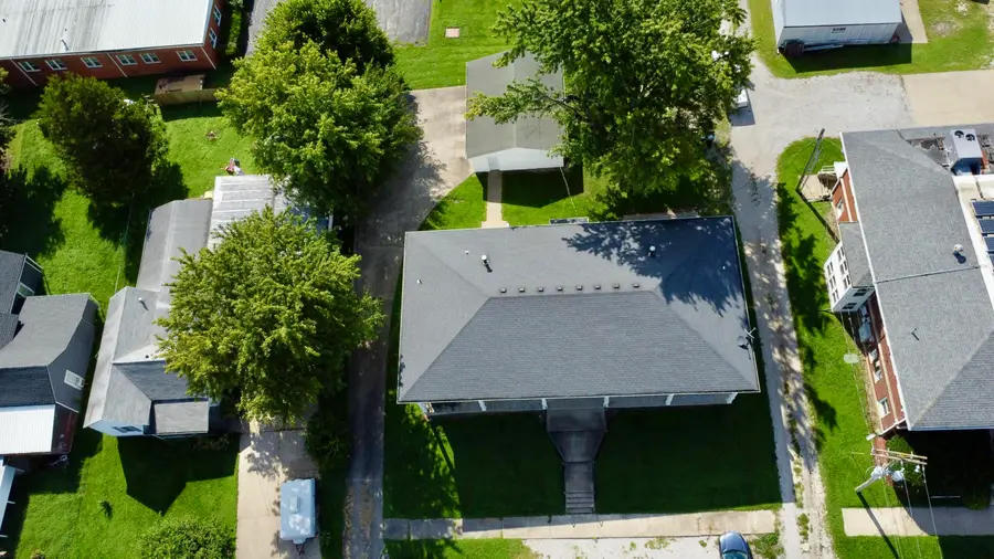 106 E Library St, Huntsville, MO 65259 - #3