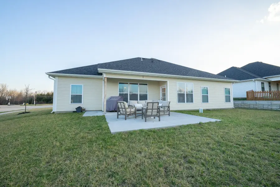 5971 W Tamarack Dr, Columbia, MO 65203 - #3