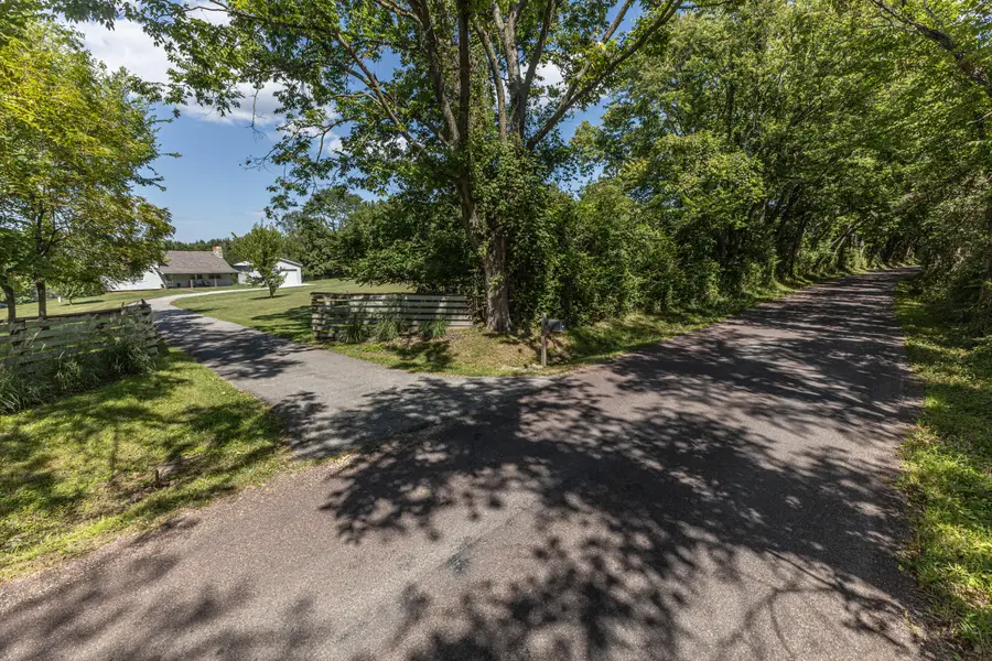 2650 S Roby Farm Rd, Rocheport, MO 65279 - #3