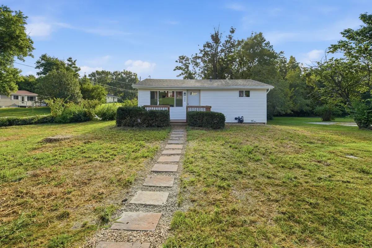 906 Castlewood Ave, Fulton, MO 65251 - #1