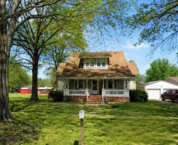 308 W 6th St, MONTROSE, MO 64770
