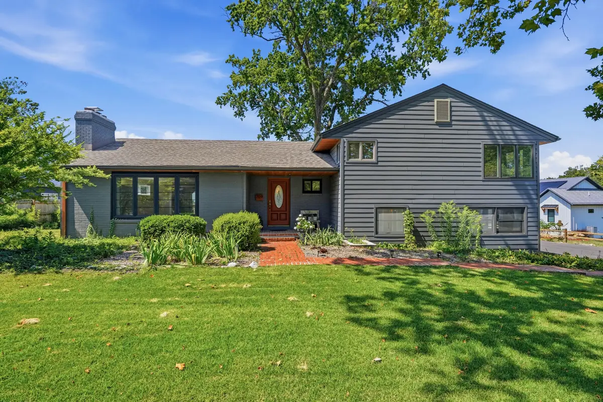 709 Russell Blvd, Columbia, MO 65203 - #1