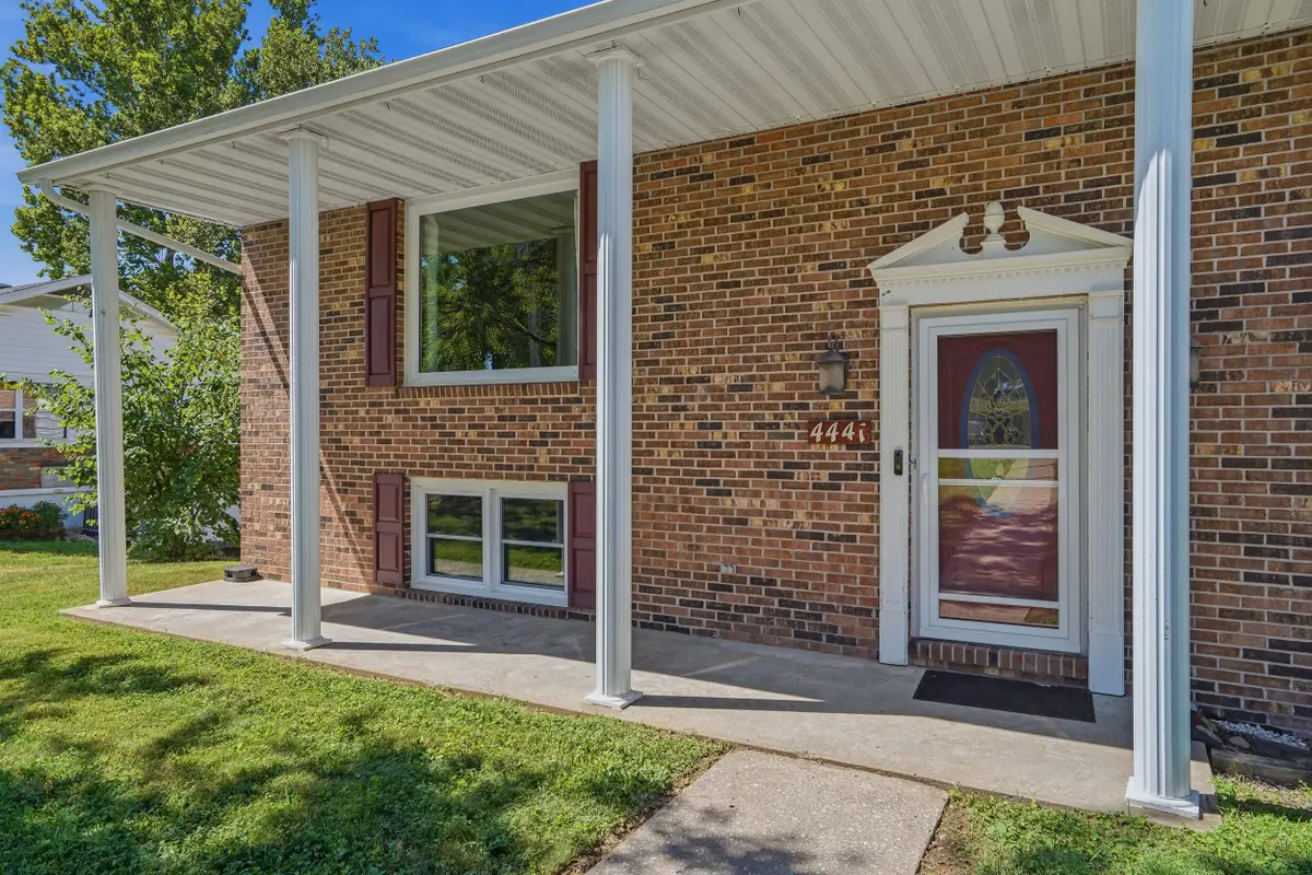 4441 Rainbow Cir, Jefferson City, MO 65109 - #1
