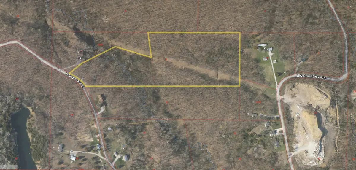 2455 E Clays Fork Rd, Columbia, MO 65202 - #1