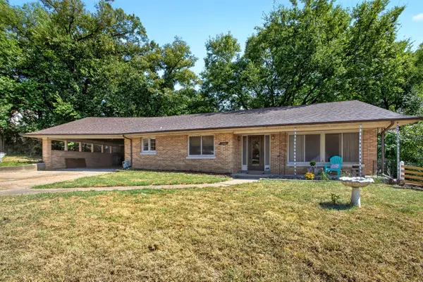 1805 W Mccarty St, JEFFERSON CITY, MO 65109