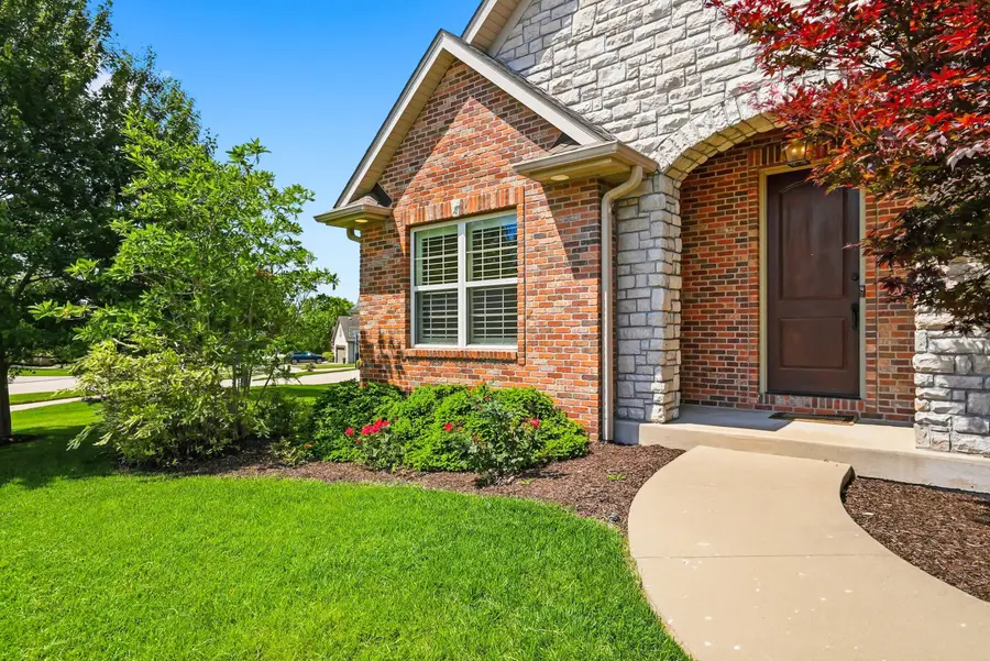 4305 Silver Valley Dr, Columbia, MO 65203 - #2